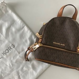 MICHAEL MICHAEL KORS